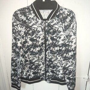 Madden NYC Women's Lightweight Bomber Jacket, size XL.